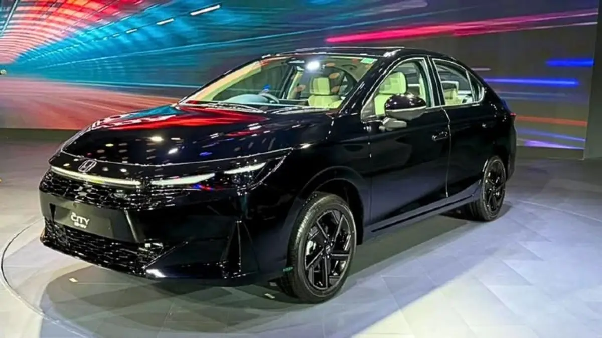 Mitsubishi Mirage 2026 hadir dengan desain modern, fitur lengkap, dan mesin irit BBM. Simak spesifikasi dan perkiraan harganya (Pinterest).