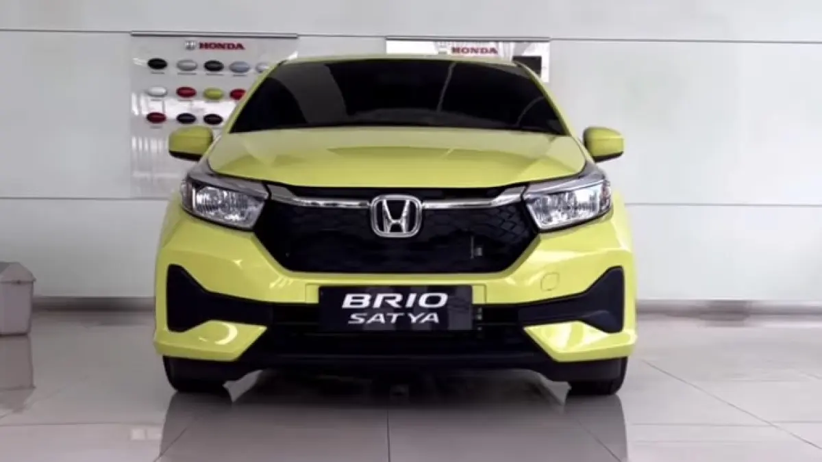 Sempat dikabarkan stop produksi, Honda Brio Satya E CVT 2026 kini resmi diproduksi lagi dengan spek mesin 4 silinder yang tangguh! Simak ulasannya! (Screenshot Youtube)