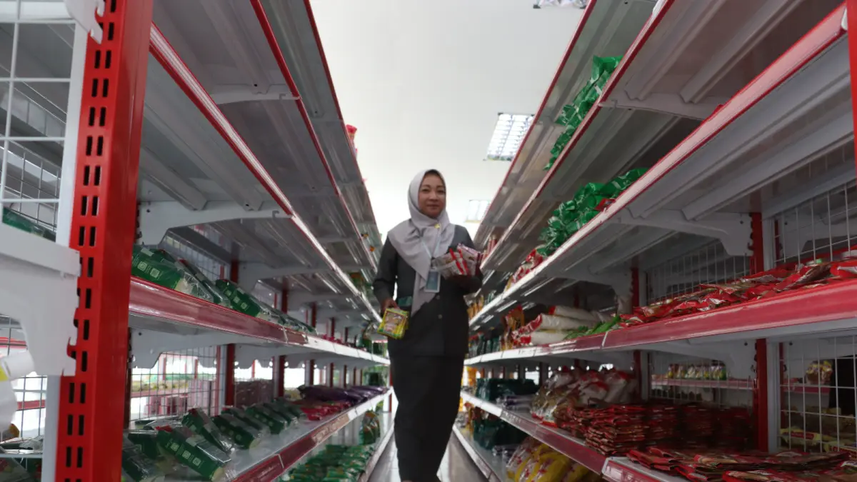 Karyawan Pertanyakan Kejelasan Gaji 