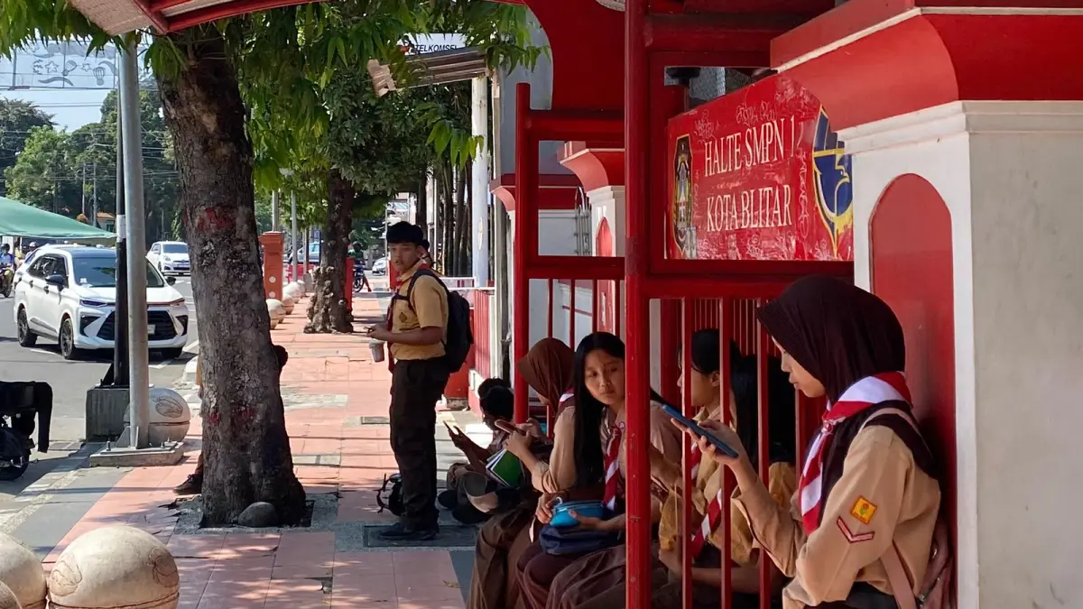 SPMB SMP Gabungkan Rapor dan TKA
Aturan Jalur Prestasi Berubah

