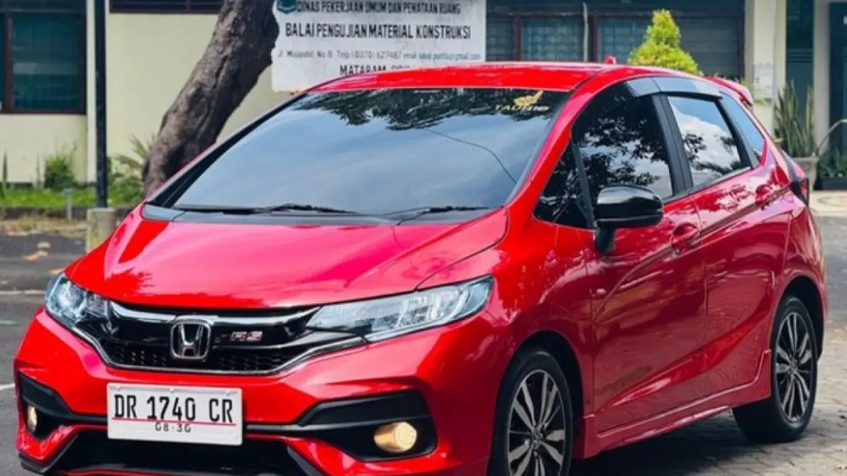 Harga mobil bekas di Bali menarik perhatian. Honda Jazz, Agya, Veloz hingga Wuling Almaz ditawarkan dengan harga kompetitif.