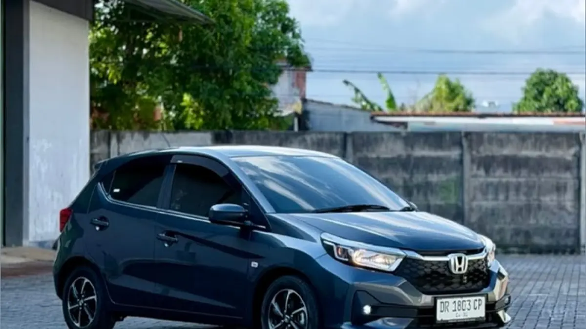 Mobil bekas murah mulai Rp95 juta tersedia dari Honda Brio, Honda Jazz RS, Mobilio hingga Toyota Agya dengan cicilan ringan.