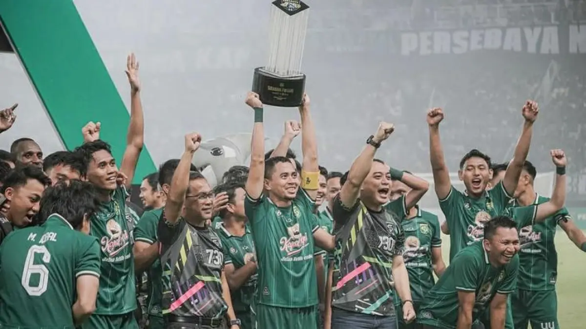 Persebaya pertahankan Ahmad Mujtaba, Malik Risaldi resmi perpanjang kontrak, sementara Bruno Moreira tinggalkan Bajul Ijo (Pinterest).
