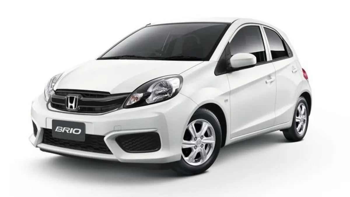 Obral mobil bekas murah 100 jutaan di Jakarta Timur! Honda Brio Satya 2019 CVT mulus, KM 50 ribu, mesin & transmisi garansi resmi. Cek di sini!