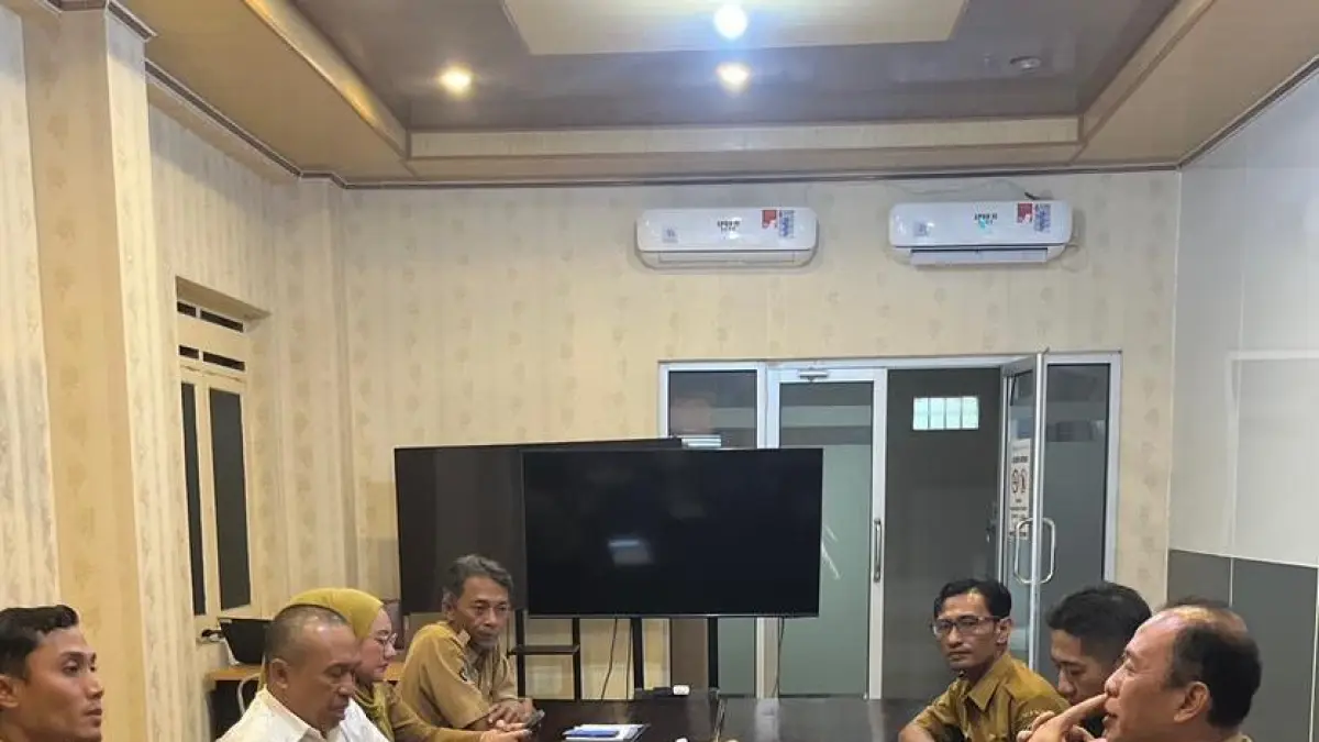 Percepat PKS Penyerapan Telur Peternak
Pemkab Terbitkan SE untuk Koperasi dan SPPG 
