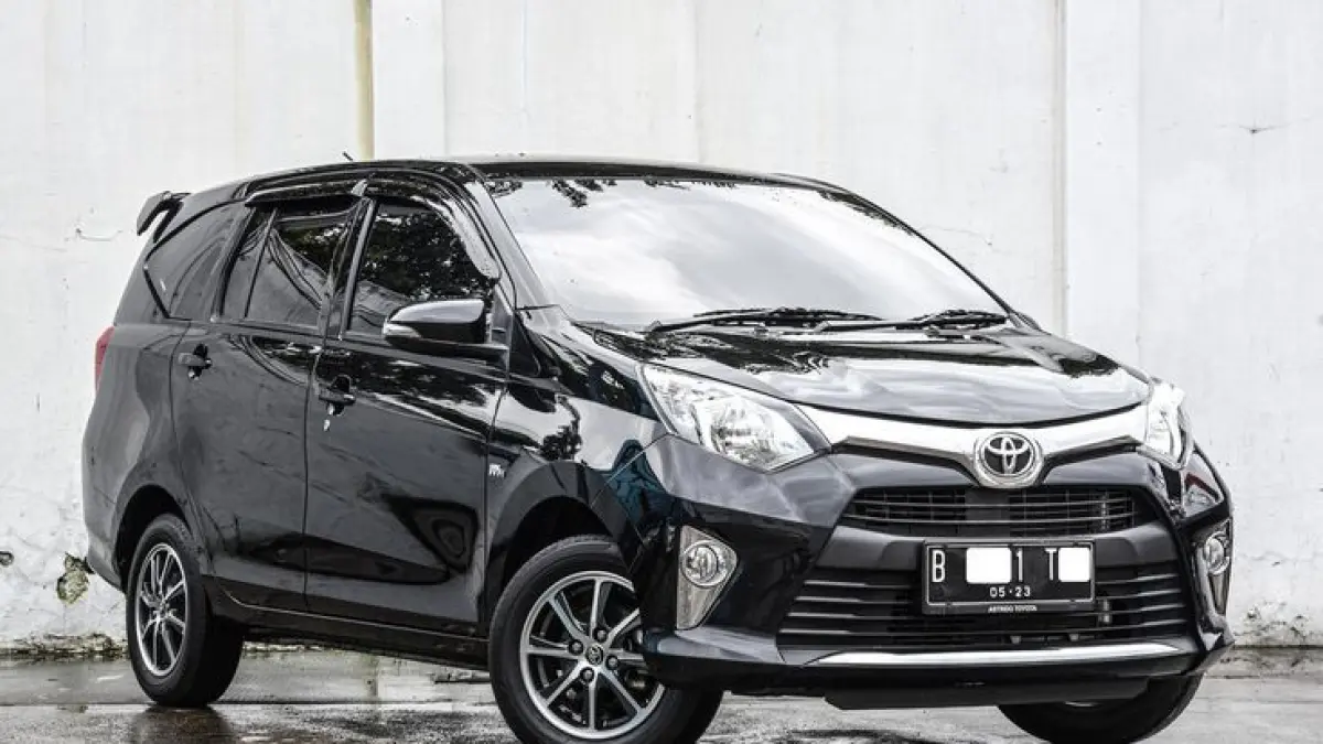 Toyota Calya bekas 2026 dibanderol mulai Rp95 juta. DP Rp10 juta dan cicilan Rp3 jutaan, cocok untuk mobil keluarga murah.