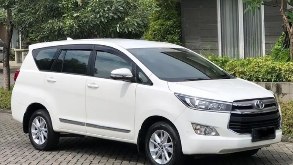 Toyota Innova bekas tetap diminati karena tangguh, nyaman, dan bernilai jual tinggi. Simak keunggulannya di sini. (PINTEREST)