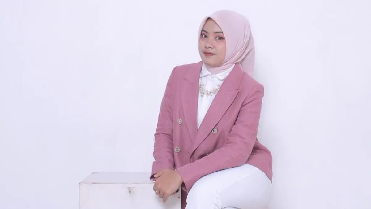 Mahasiswi Blitar, Elda Farhana.