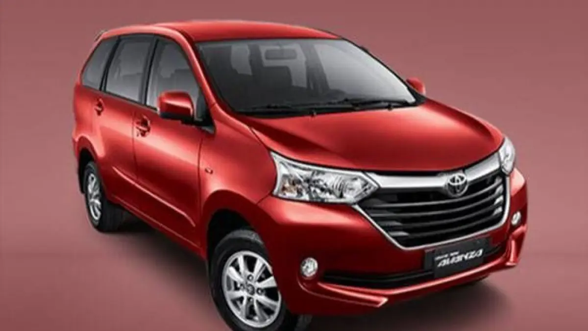 Tips beli mobil bekas Avanza: jangan percaya kilometer, cek kondisi jok, setir, dan mesin agar tidak tertipu.(Pinterest)