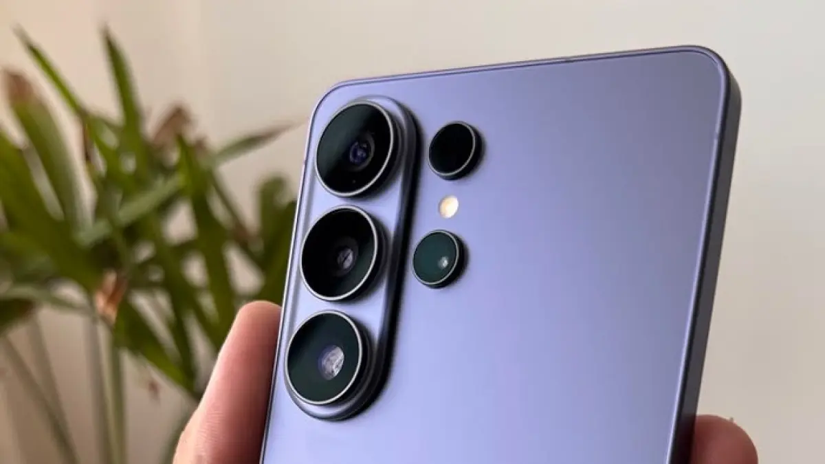 HP Samsung terbaru 2026 hadir dari 2 jutaan hingga S26 Ultra dengan spesifikasi lengkap dan fitur canggih di Indonesia.(Gemini AI)