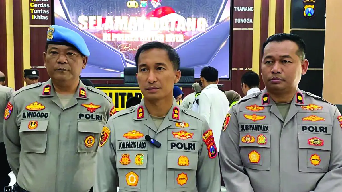 Kapolres Blitar Kota, AKBP Kalfaris Triwijaya Lalo (tengah). 