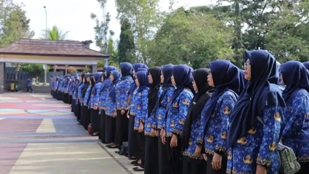 TPG THR Guru 2025 belum cair? Simak batas akhir pencairan resmi, status dana dari pusat, dan update terbaru TPG 2026.(Gemini AI)