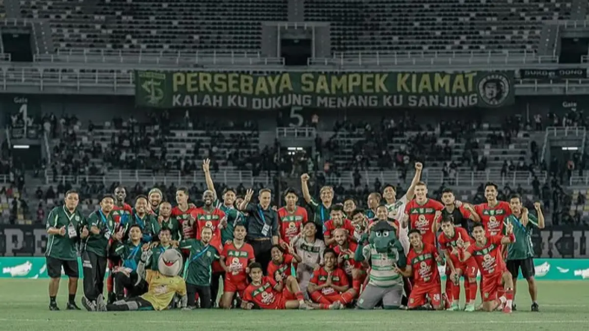 Transfer Persebaya Surabaya 2026/2027 memanas. Ramadan Sananta, Sandy Walsh hingga Alex Martins masuk radar Bajul Ijo.(Pinterest)