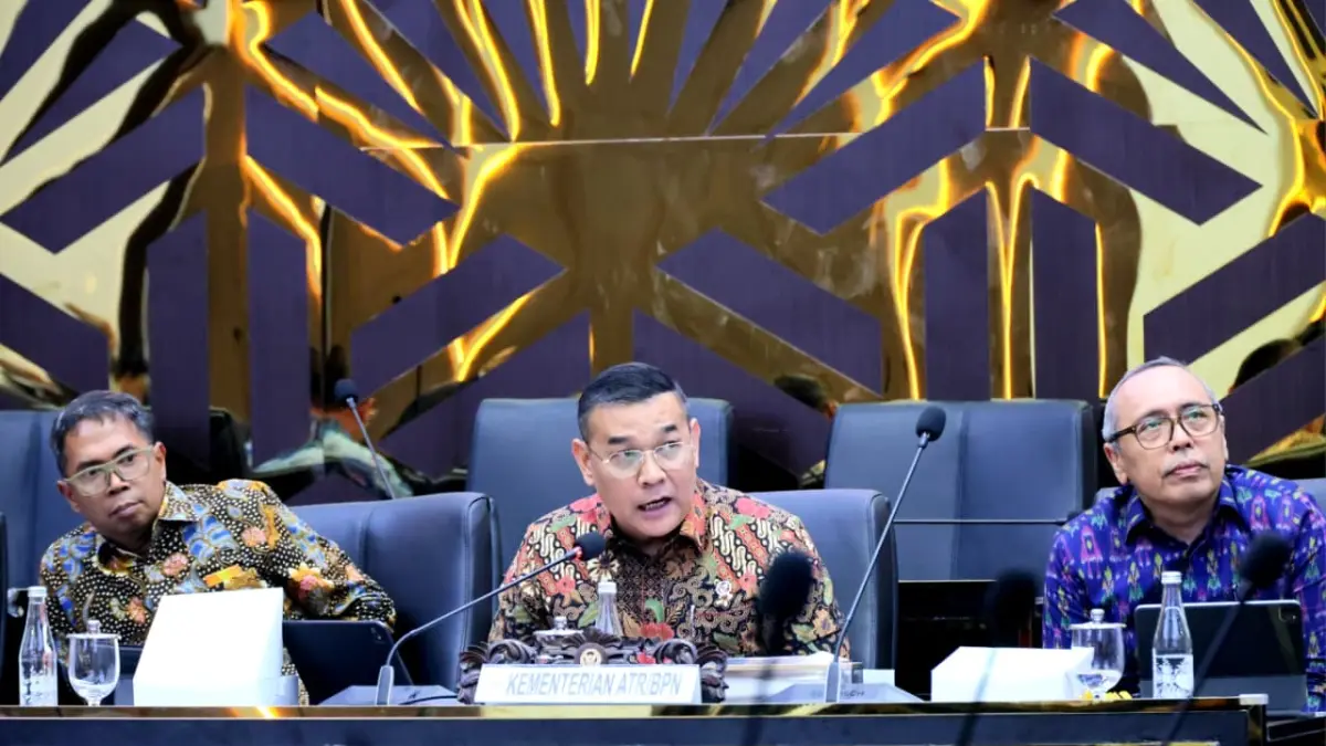 Wakil Menteri Agraria dan Tata Ruang/Wakil Kepala Badan Pertanahan Nasional (ATR/BPN), Ossy Dermawan mengusulkan penerapan&nbsp;One Land Tenure&nbsp;System&nbsp;dan&nbsp;One Spatial Planning Policy&nbsp;dalam revisi Undang-Undang Nomor 41 Tahun 1999 tentang Kehutanan.