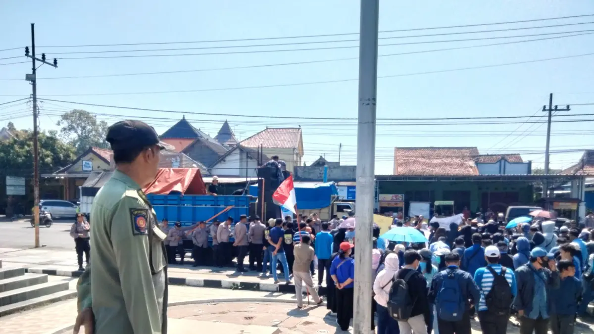 Turun Jalan, Relawan SPPG Minta Program MBG Lanjut
Bawa Dampak Positif, Jika Salah Dievaluasi
