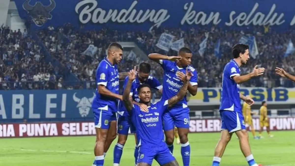 Kevin Mendoza dikabarkan masuk radar Persija Jakarta setelah gagal mendapatkan Nadeo Argawinata. Simak faktanya. (Pinterest)