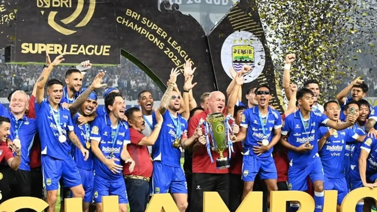 Skuad Persib Bandung 2026-2027 resmi terbentuk. Ada eks Real Madrid, Thom Haye, hingga sejumlah pemain asing baru.(Gemini AI)
