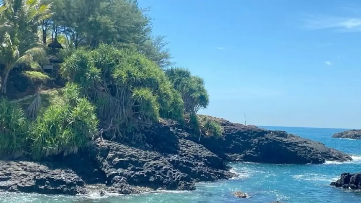 Simak misteri arus maut Pantai Selatan dan Nyi Roro Kidul, mitos baju hijau, hingga penjelasan ilmiah rip current di sini! (PINTEREST)