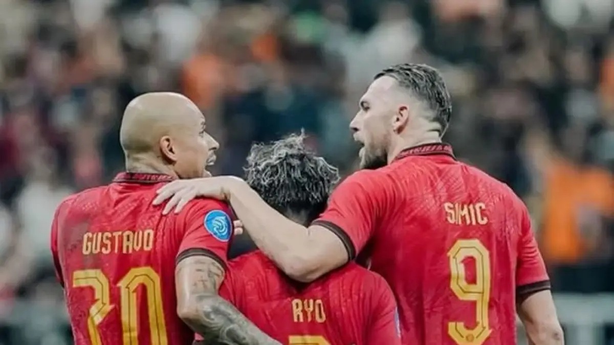Bursa transfer Persija Jakarta 2026/2027 memanas. Mariano Peralta dikabarkan sepakat gabung, sejumlah pemain asing baru masuk radar.(Gemini AI)