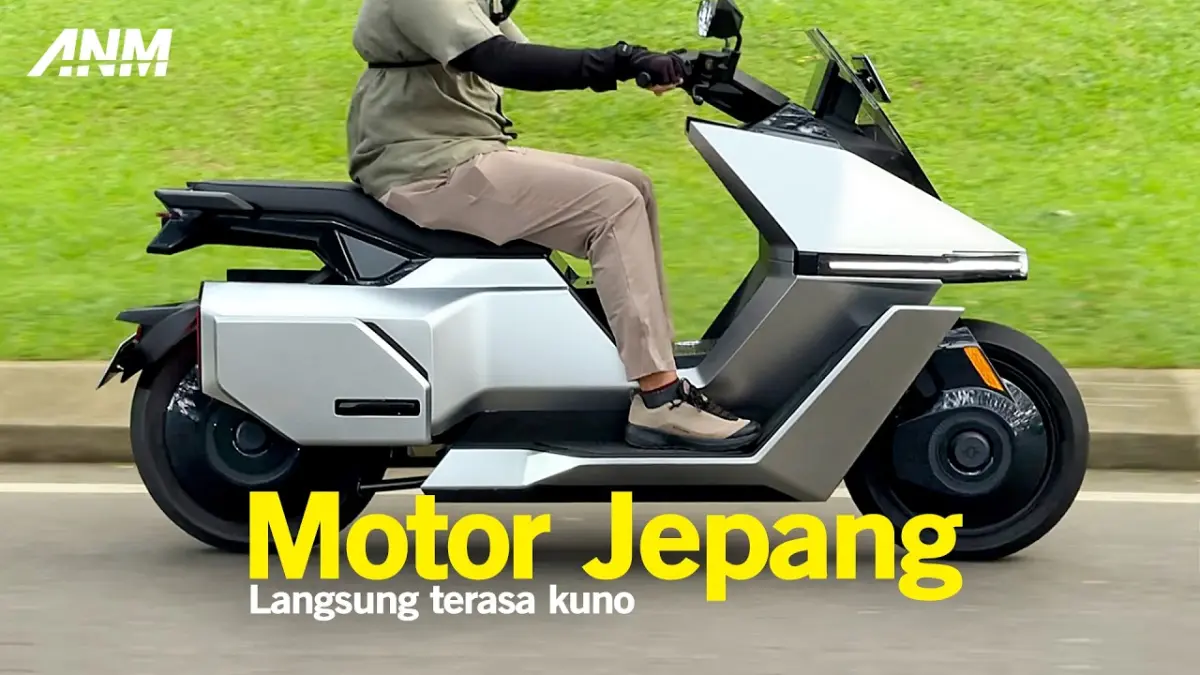 Omo X motor listrik futuristis buatan Tangerang hadir dengan jarak tempuh 210 km, fitur premium, dan akselerasi bertenaga. (Youtube. com)
