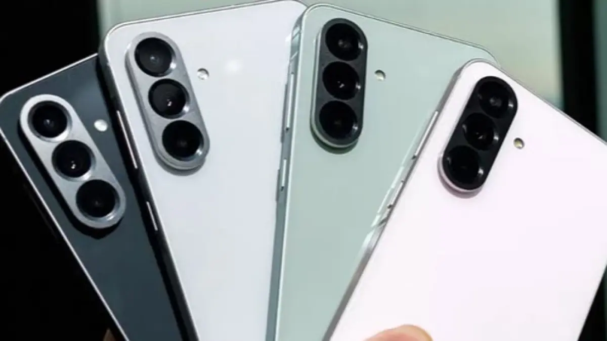 Samsung Galaxy A57 hadir dengan desain baru, tetapi selisih harga dengan Galaxy A56 dinilai tidak sebanding dengan upgrade. (Pinterest) 