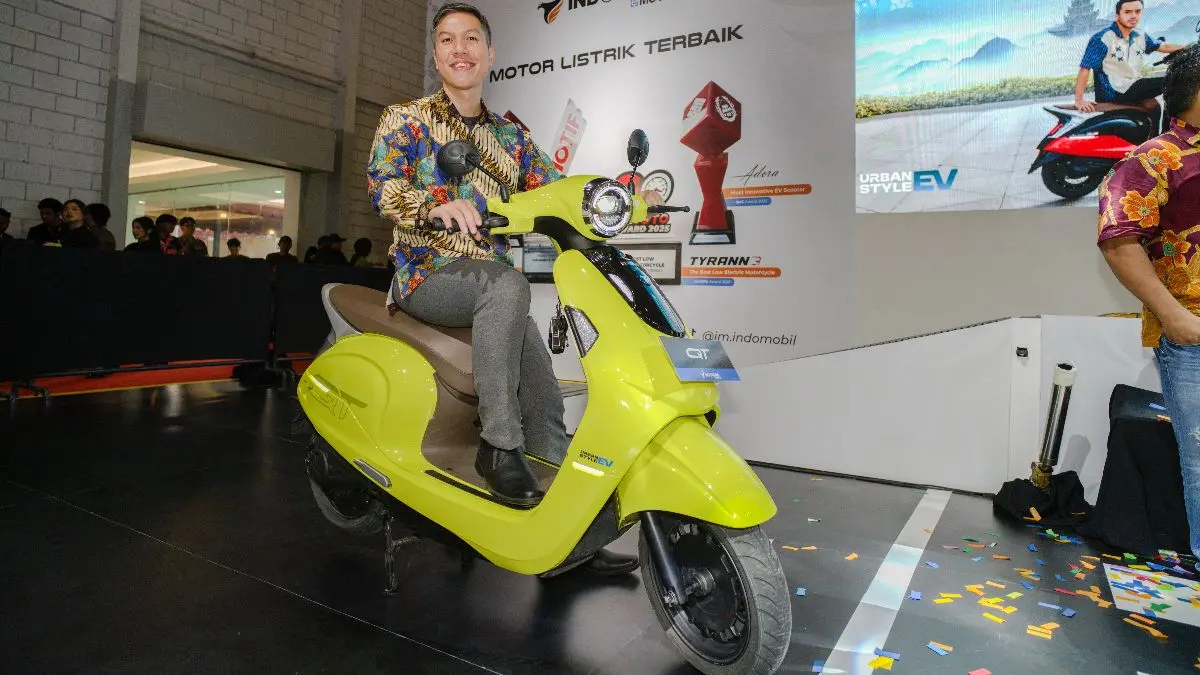 Indomobil eMotor Quty hadir dengan harga Rp15 jutaan, desain retro futuristik, fitur lengkap, dan biaya cas hanya sekitar Rp2.000 (Pinterest).