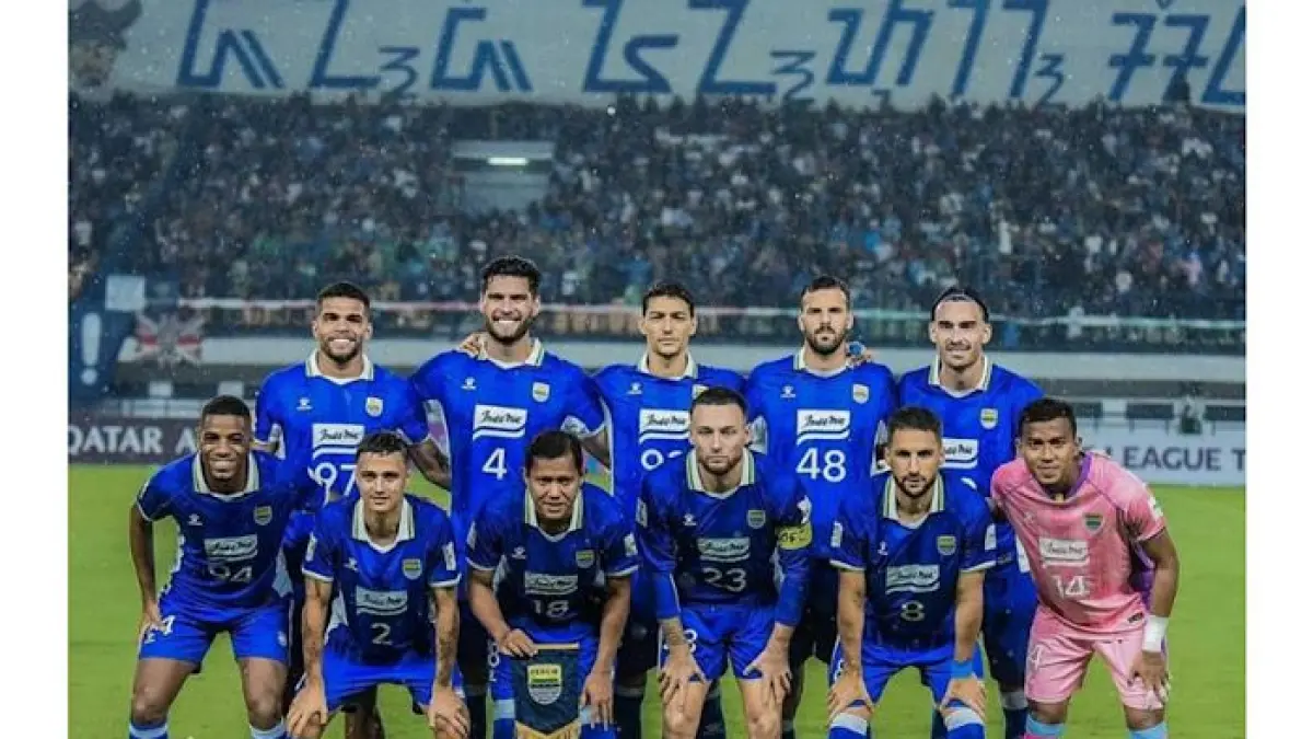 Skuad Persib Bandung 2026-2027 resmi terbentuk. Igor Tolic siapkan tim bertabur bintang untuk hadapi lima kompetisi.(pinterest)