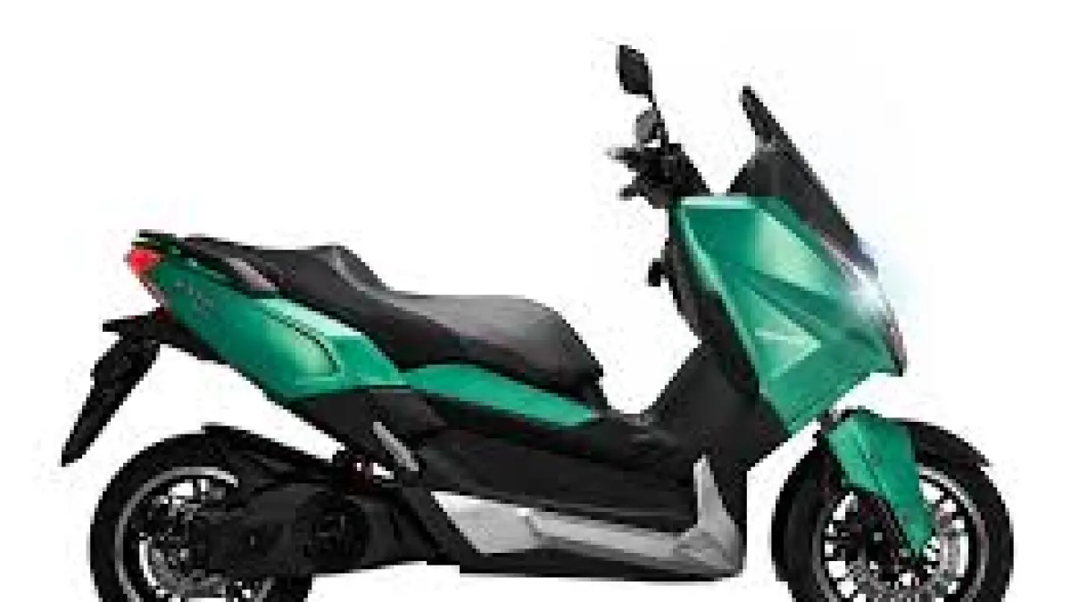 Ingin motor listrik canggih? Polytron Fox 500 tawarkan fitur gigi mundur, pengisian cepat, dan desain futuristik flagship terbaik di tahun 2026.