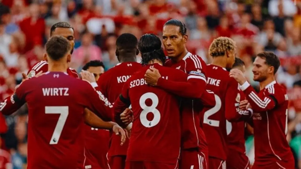 Liverpool bergerak cepat amankan tanda tangan Andre Ratiu demi atasi krisis bek kanan di Anfield. Simak update transfer terbarunya! (PINTEREST)