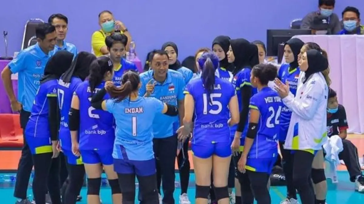 Megawati Hangestri diklaim jadi kapten baru Pertamina Enduro usai isu pelatih dipecat jelang final Proliga 2026. Ini kronologi viralnya.(Gemini AI)