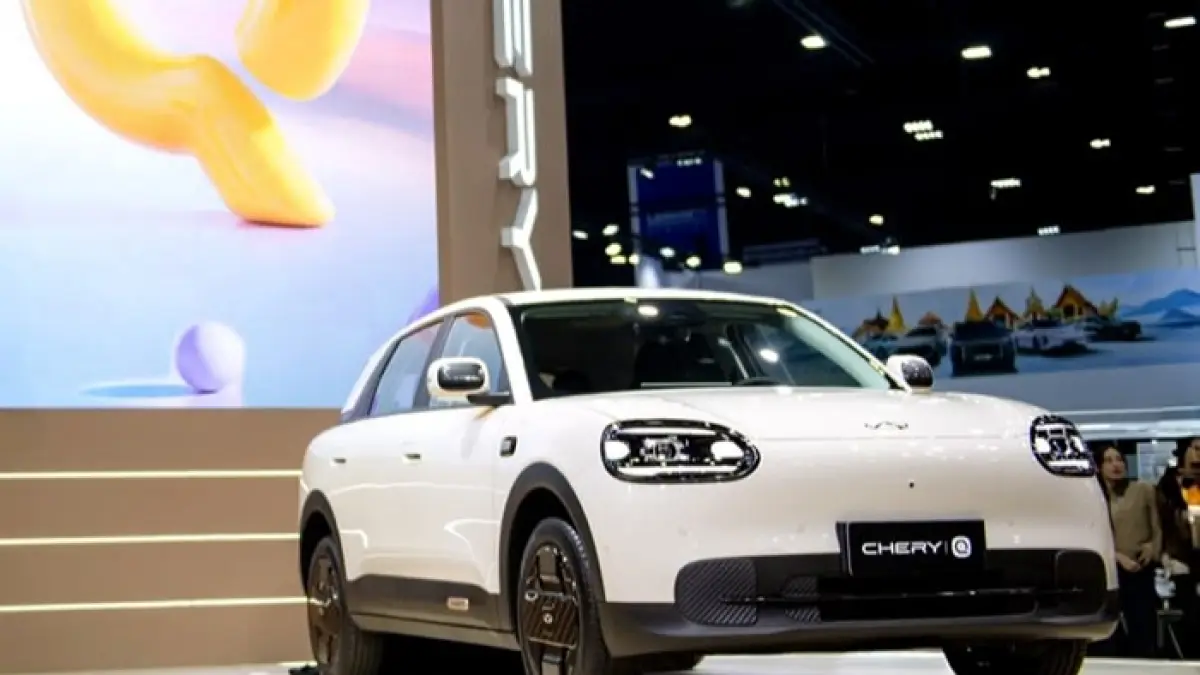 Chery QQ Ice Cream siap meramaikan pasar mobil listrik murah Indonesia dengan panoramic roof dan jarak tempuh 302 km. (Pinterest)