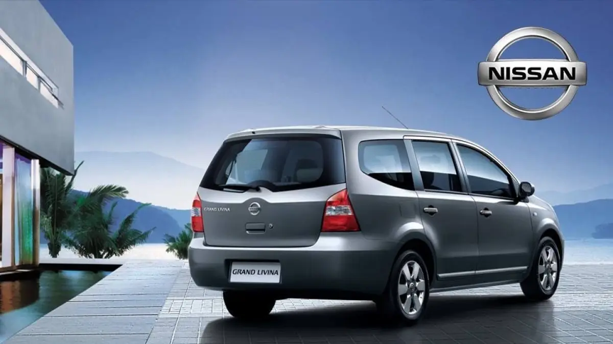 Nissan Grand Livina terbaru kembali jadi sorotan berkat desain modern, kabin luas, dan kenyamanan yang masih diandalkan keluarga.