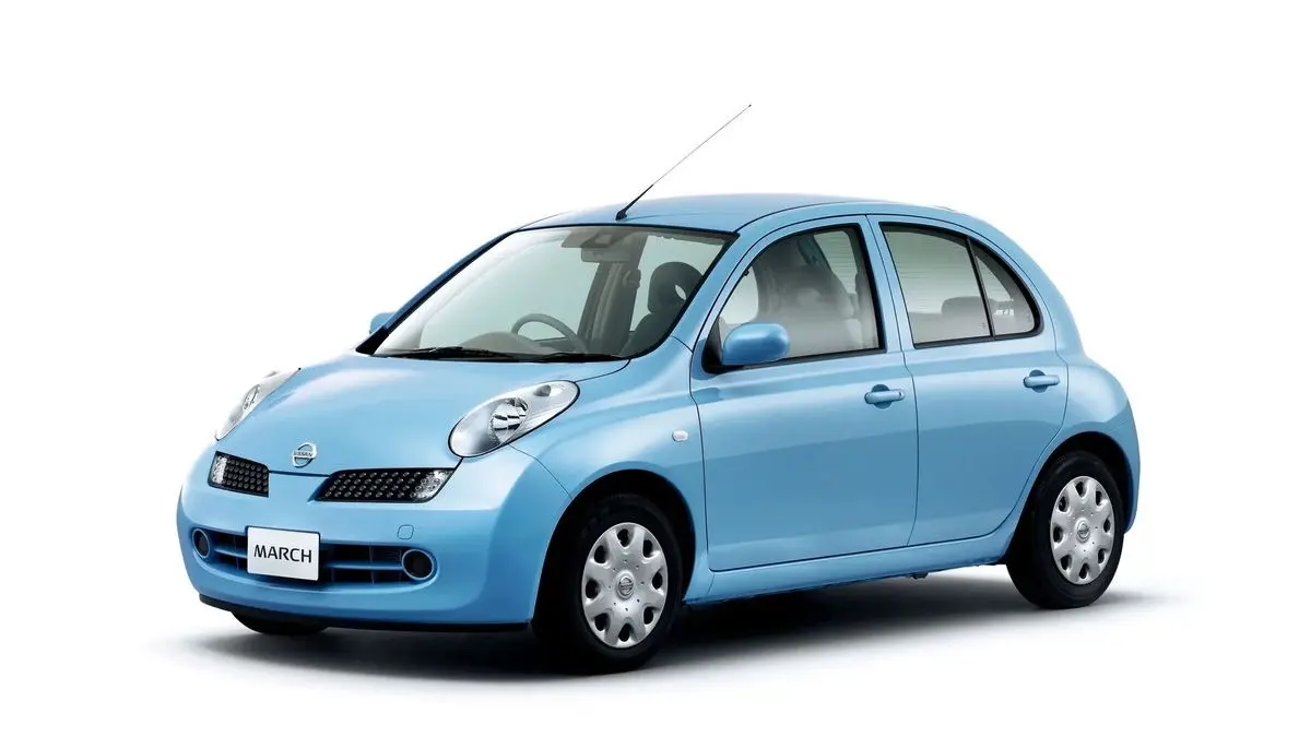 Nissan March bekas masih diminati karena irit BBM, nyaman, dan harga semakin terjangkau.