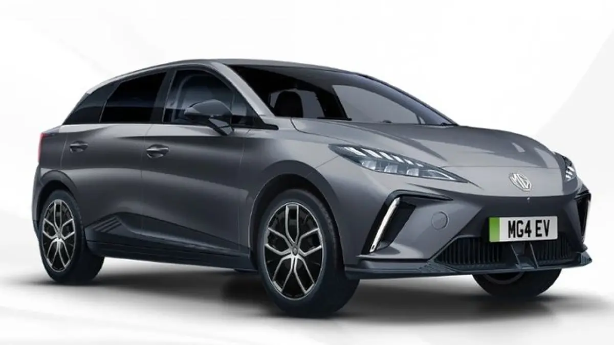 Harga MG4 EV bekas kini mulai Rp280 jutaan. Simak kelebihan, kekurangan, dan tips sebelum membeli mobil listrik second ini.(Gemini AI)