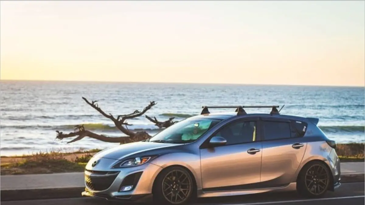 Mazda 2 Hatchback bekas menawarkan fitur premium, mesin Skyactiv irit, dan desain sporty yang masih layak diburu. (PINTEREST)