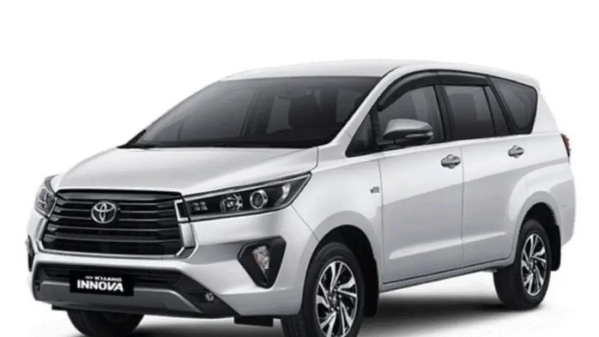 Mobil bekas di bawah Rp100 juta 2026 terbaik, ada Renault Triber, Wuling Confero S, Daihatsu Ayla, hingga Karimun Wagon R.(Gemini AI)