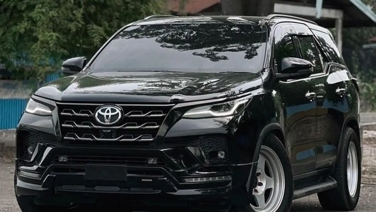Mobil diesel bekas di bawah Rp100 juta masih layak dibeli 2026. Simak 5 pilihan paling irit, tangguh, dan murah dirawat.(Gemini AI)