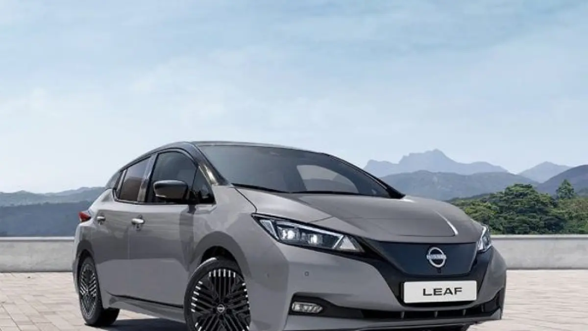 Nissan Leaf 2026 hadir sebagai SUV listrik modern dengan fitur keselamatan lengkap, fast charging, dan kabin luas untuk mobilitas harian.(Gemini AI)