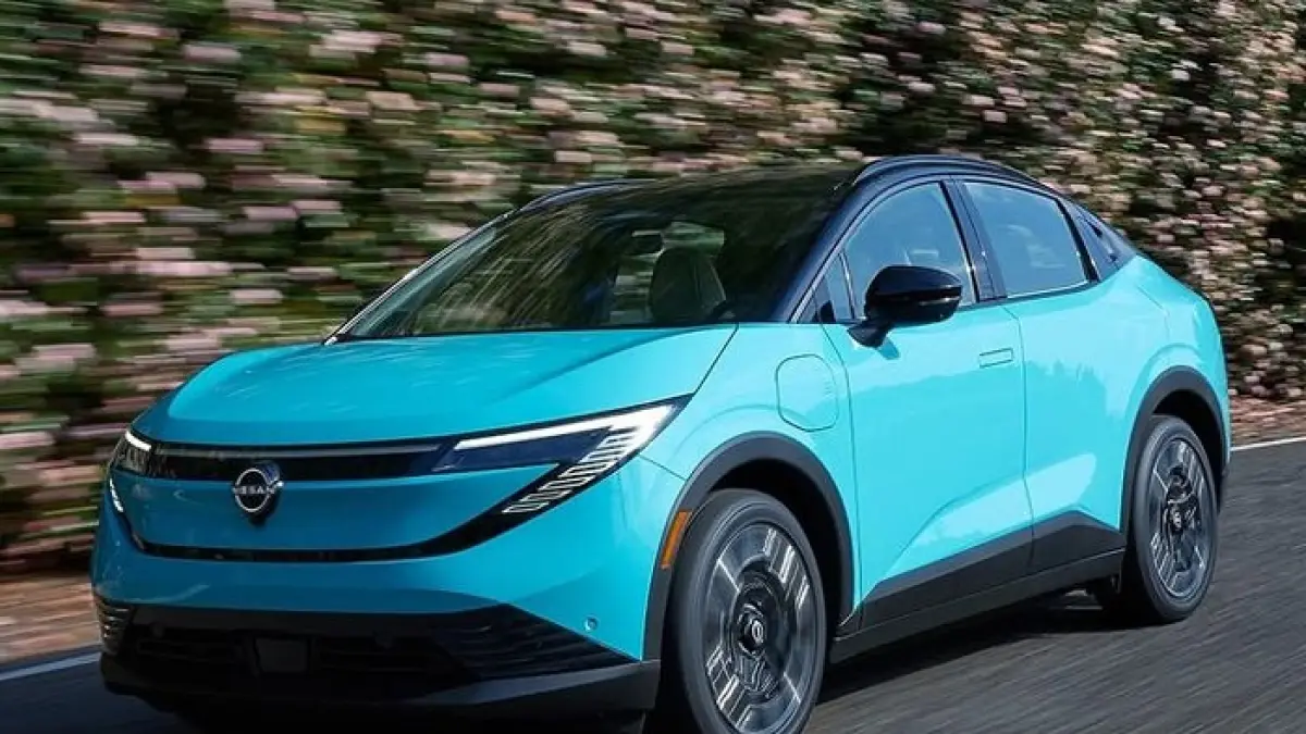 Nissan Leaf EV bekas kini dijual mulai Rp200 jutaan. Simak spesifikasi, kelebihan, fitur, dan alasan mobil listrik Jepang ini layak dibeli.(Gemini AI)