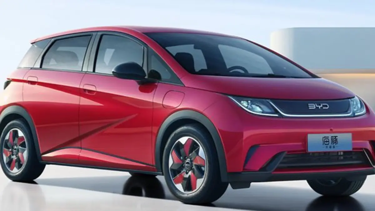 BYD Dolphin hadir dengan promo DP Rp5 juta, bunga 0 persen, jarak tempuh 490 km, dan pajak tahunan hanya Rp10 ribuan. (Pinterest) 