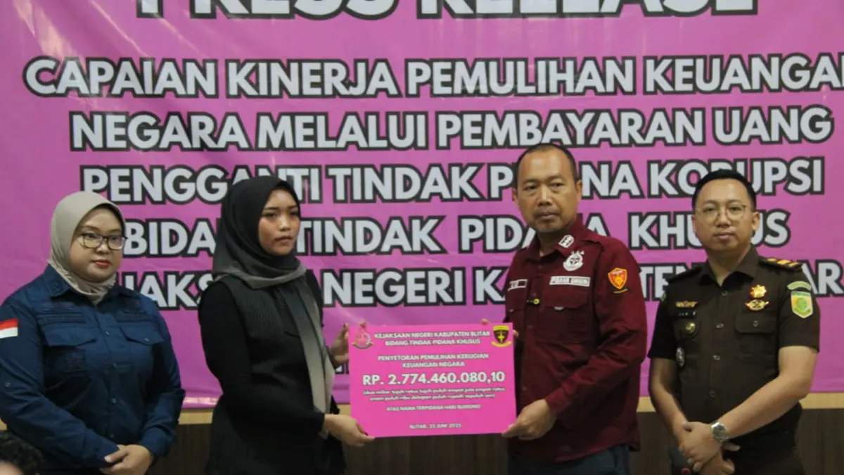 Kembalikan Kerugian Negara Miliaran Rupiah
Pada Kasus Korupsi Dam Kali Bentak dan APBDes Umbuldamar
Kejari juga Telusuri Aset Para Tersangka