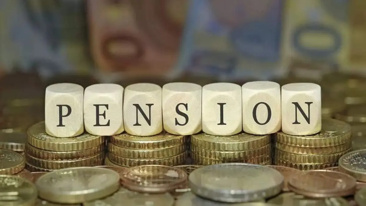 Uang pesangon pensiunan ASN 2026 kembali ramai dibahas. Simak fakta skema fully funded, rumus perhitungan, dan status kebijakan terbaru.(Gemini AI)
