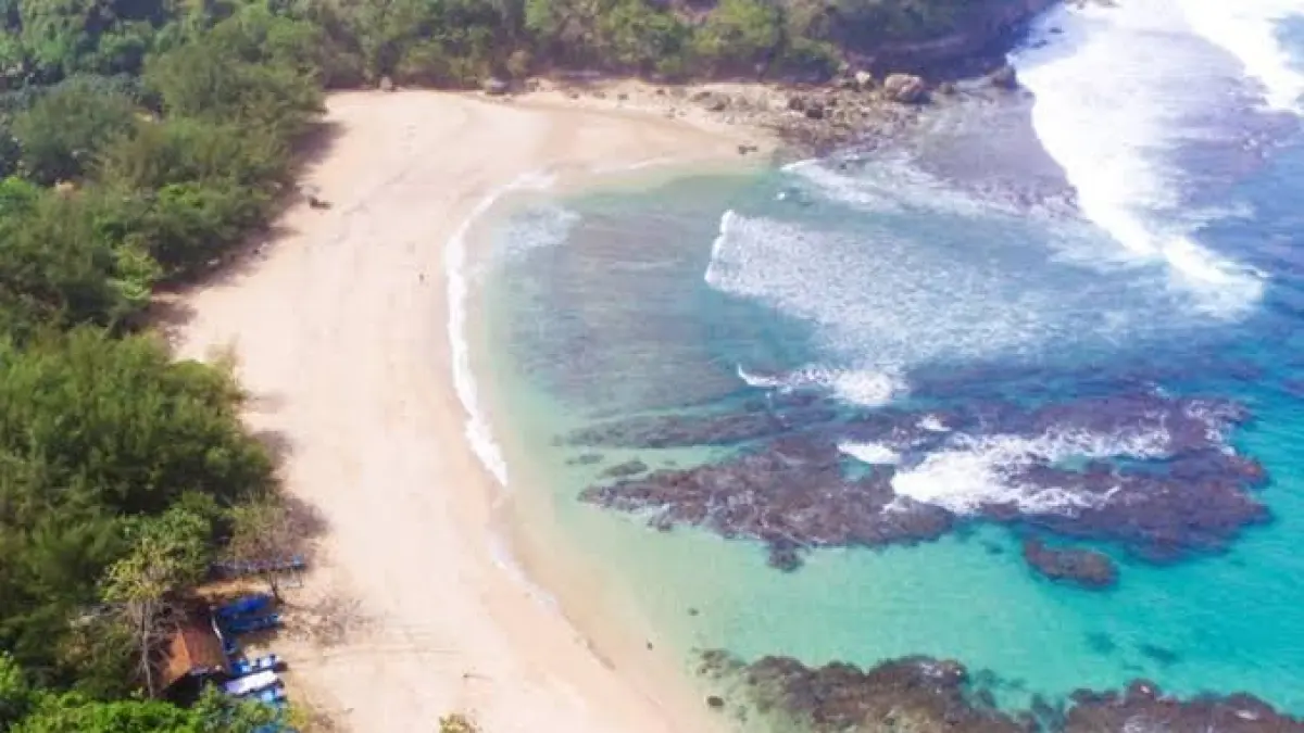 Pantai Pangi Blitar