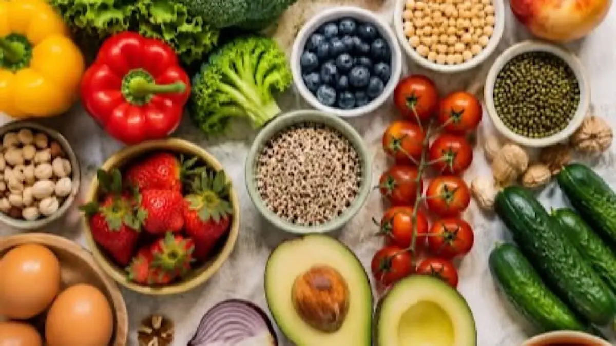 Intermittent fasting menjadi diet populer untuk menurunkan berat badan. Simak manfaat, cara kerja, efek samping, dan siapa yang tidak dianjurkan mencobanya.(pinterest)