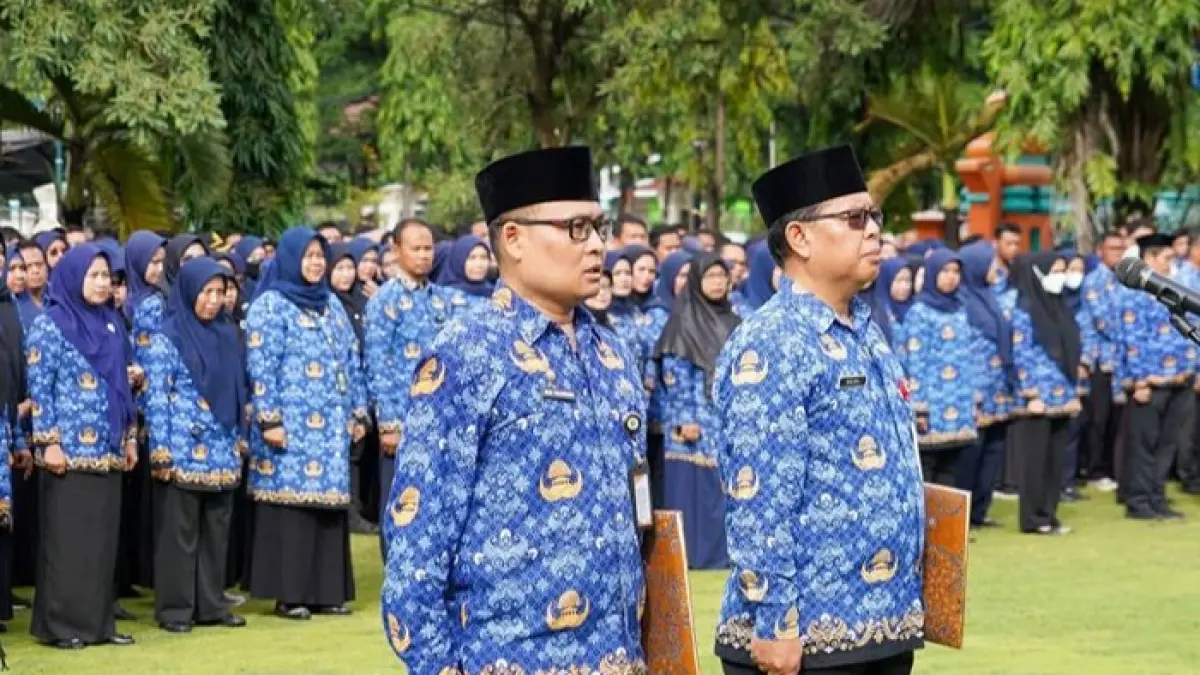 Kenaikan gaji ASN 2026 masih belum diputuskan. MenPAN-RB menyebut usulan telah diajukan, namun keputusan bergantung pada kemampuan APBN.(Pinterest)