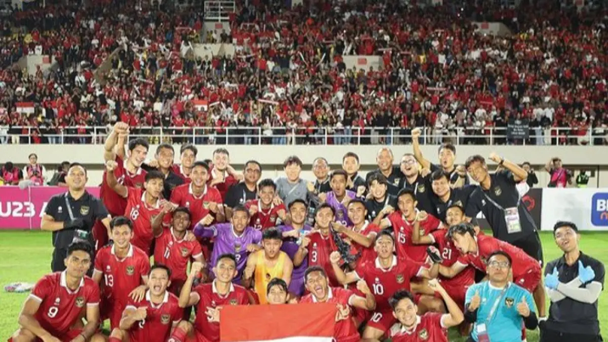 ASEAN Shopee Cup 2026-2027 menghadirkan regulasi baru dengan 16 peserta. Simak hasil drawing grup, format turnamen, serta peluang Persib Bandung dan Borneo FC. (Pinterest) 