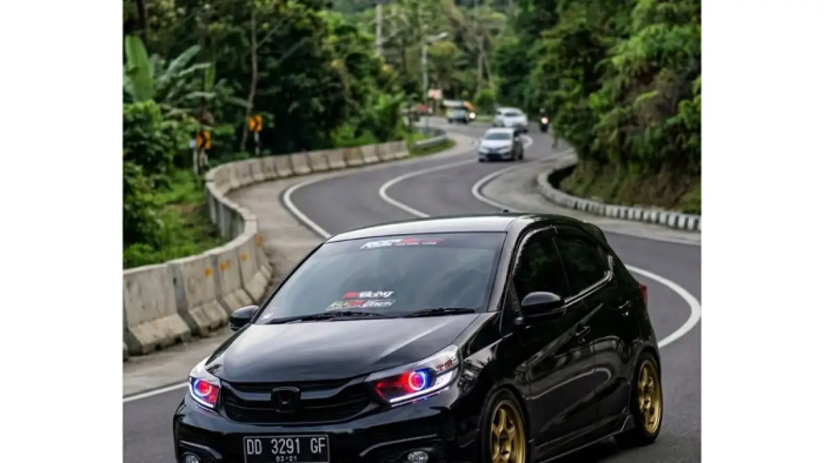 Aliansi Honda Nissan resmi berlanjut tanpa merger. Kolaborasi ini fokus mengembangkan EV dan hybrid demi menghadapi dominasi produsen mobil listrik China.(Pinterest)