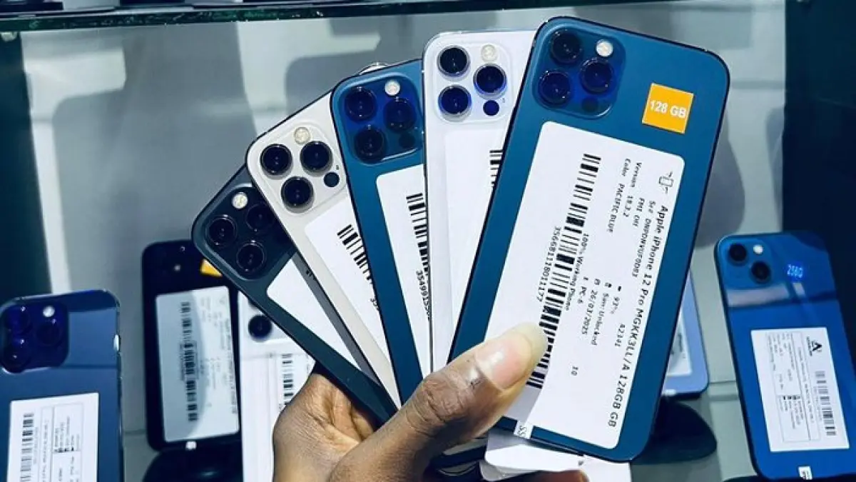 Harga iPhone 11 bekas makin murah, tetapi waspadai iPhone Simlock dan bypass. Simak perbedaan, kelebihan, dan risikonya sebelum membeli.(Pinterest)