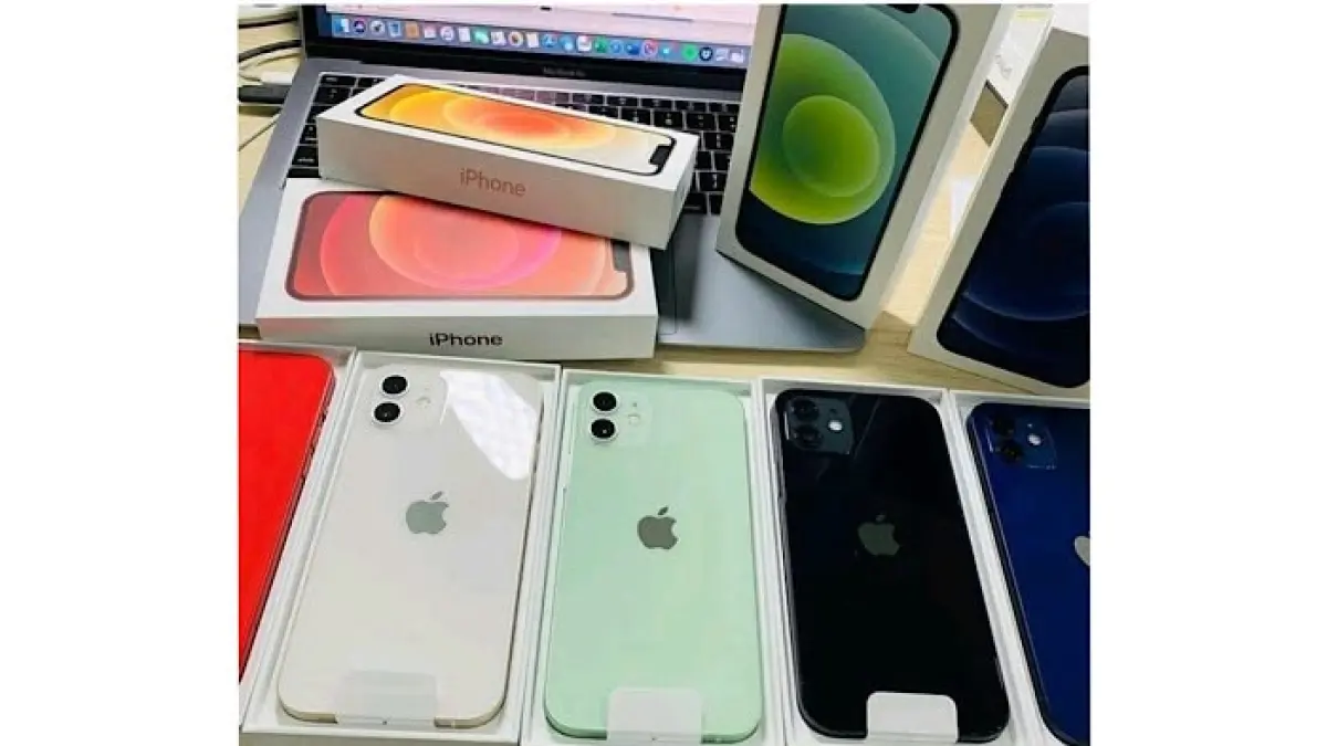 iPhone 14 dan iPhone 15 menjadi rekomendasi iPhone terbaik 2026 setelah harganya turun drastis. Simak perbandingan, kelebihan, dan alasan layak dibeli.(pinterest)