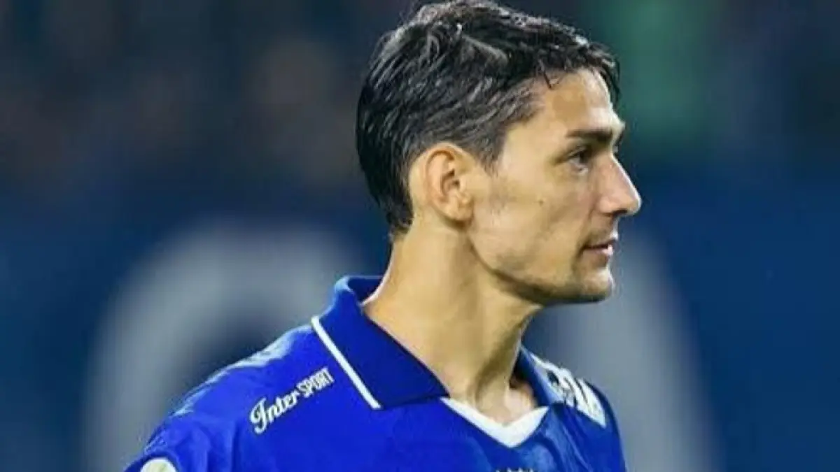 Federico Barba tampil impresif bersama Persib Bandung. Bek asal Italia itu menjadi pemimpin lini belakang sekaligus produktif mencetak gol penting.(Pinterest)